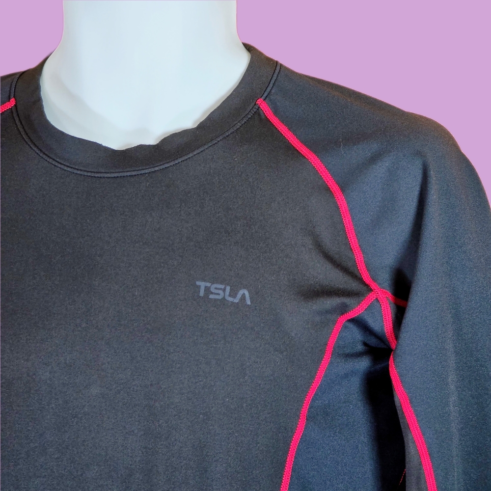 [Rare] TSLA Men's Black Red Long Sleeve Crew Neck Fitted Compression Shirt - Picture 3 of 6